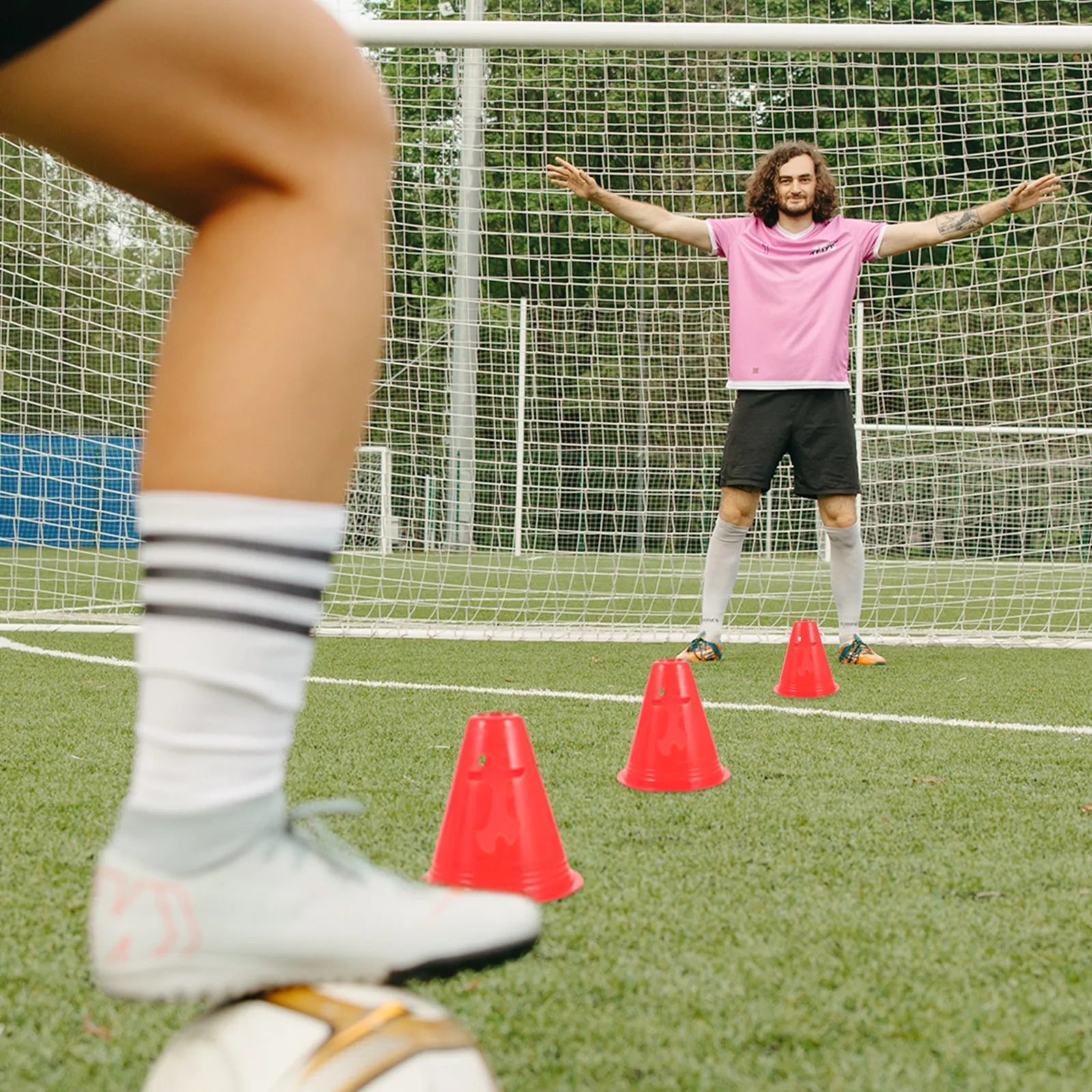 10Pcs Agility Sports Training Marker Cones Colored Soccer Football Practice Drills Cones Numbered Markers Cone
10Pcs Agility Sports Training Marker Cones Colored Soccer Football Practice Drills Cones Numbered Markers Cone