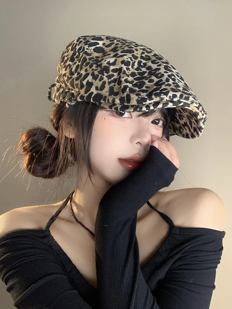 Girls Leopard Print Casual Summer Visors Sun Hat Light Foldable Cap Women's Fashion Travel Hat Color Matching Woven TTC0522
Girls Leopard Print Casual Summer Visors Sun Hat Light Foldable Cap Women's Fashion Travel Hat Color Matching Woven TTC0522