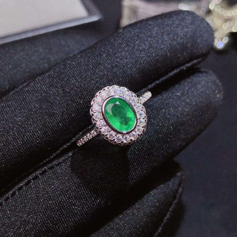 Surrounding Diamonds Natural 5X7 Emerald Ring 925 Silver Adjustable Supports Inspection
Surrounding Diamonds Natural 5X7 Emerald Ring 925 Silver Adjustable Supports Inspection