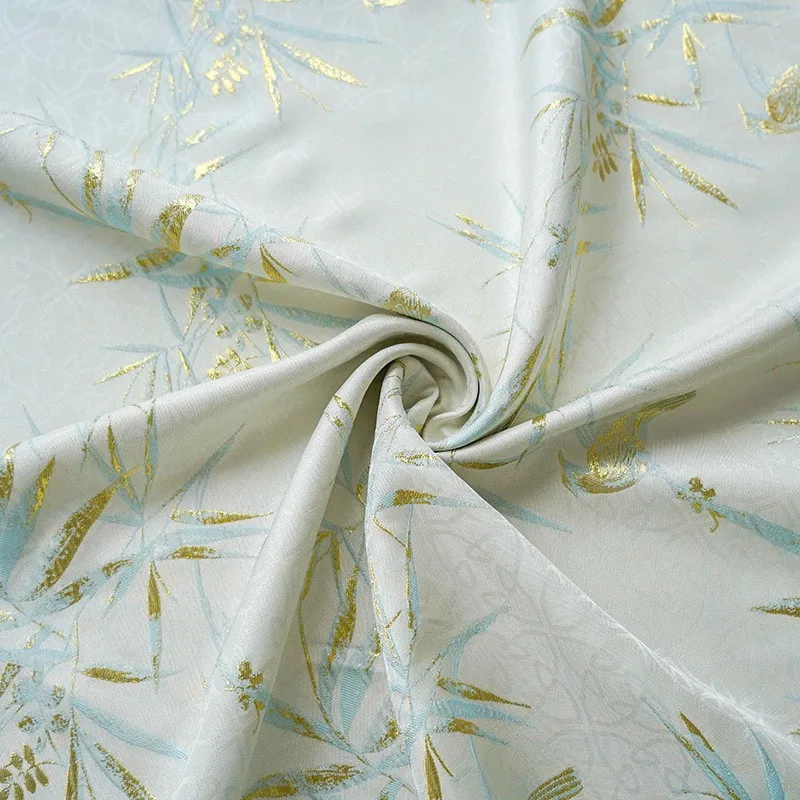 Gold silk leaf classic jacquard fabric women's spring and autumn literary style does not penetrate the bouquet decorative
Gold silk leaf classic jacquard fabric women's spring and autumn literary style does not penetrate the bouquet decorative