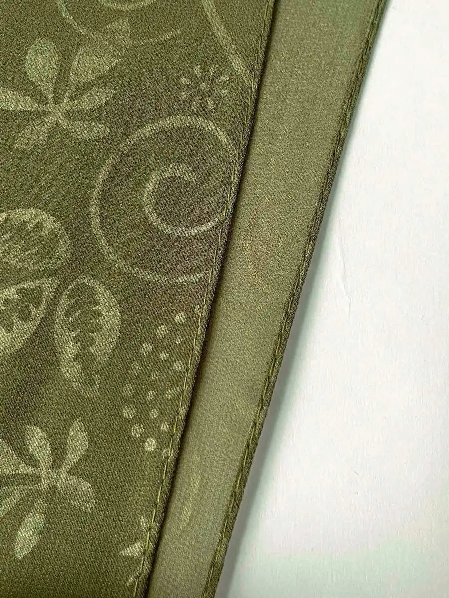 Floral And Scroll Print Square Scarf For Women Elegant Bandana Hair Head Wrap
Floral And Scroll Print Square Scarf For Women Elegant Bandana Hair Head Wrap