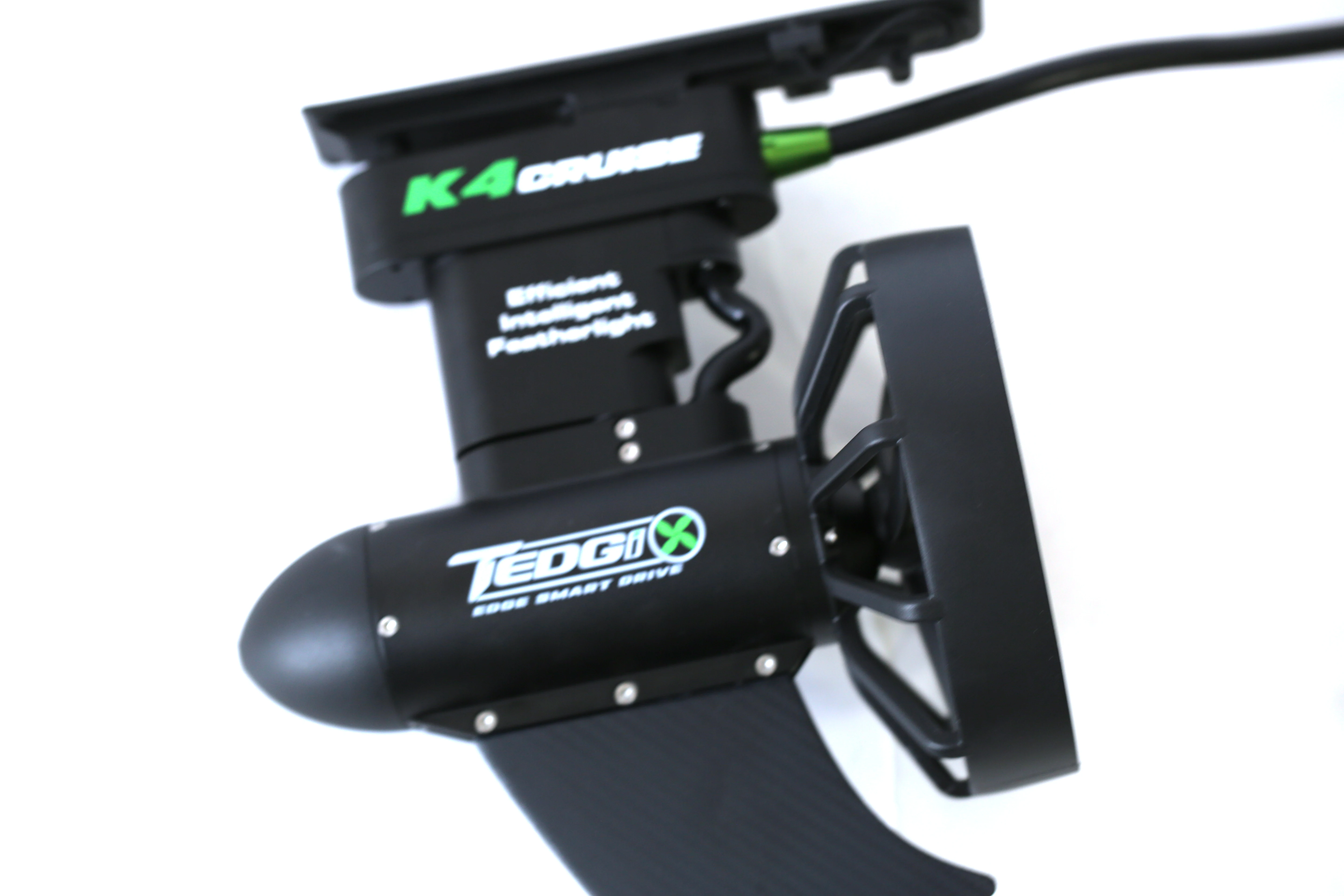 EDGE K4C motorboat and kayak engine. It is compatible with the B1, B2, B4 or B8 types of batteries developed by EDGE
EDGE K4C motorboat and kayak engine. It is compatible with the B1, B2, B4 or B8 types of batteries developed by EDGE