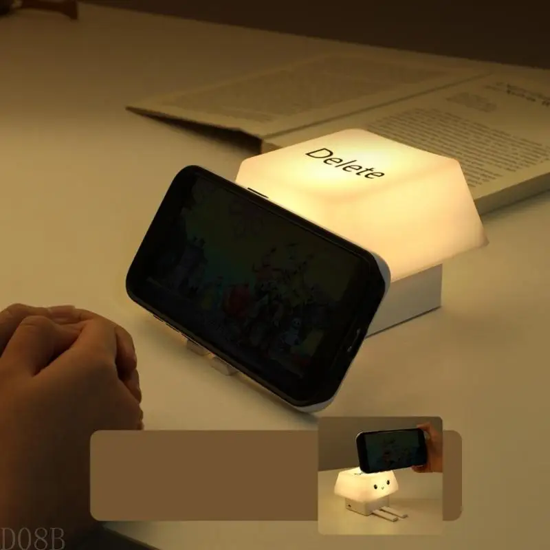 D08B Dimmable Computer Lamp With Integrated Phone Stand 1200mAh Battery Operated Bedsides Light For Home Office Use
D08B Dimmable Computer Lamp With Integrated Phone Stand 1200mAh Battery Operated Bedsides Light For Home Office Use