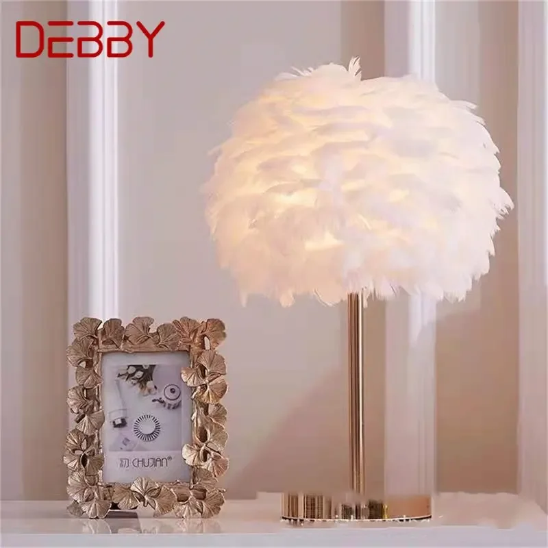 Креативные настольные лампы DEBBY, настольный светильник с перьями, современный для украшения гостиной, спальни
Креативные настольные лампы DEBBY, настольный светильник с перьями, современный для украшения гостиной, спальни