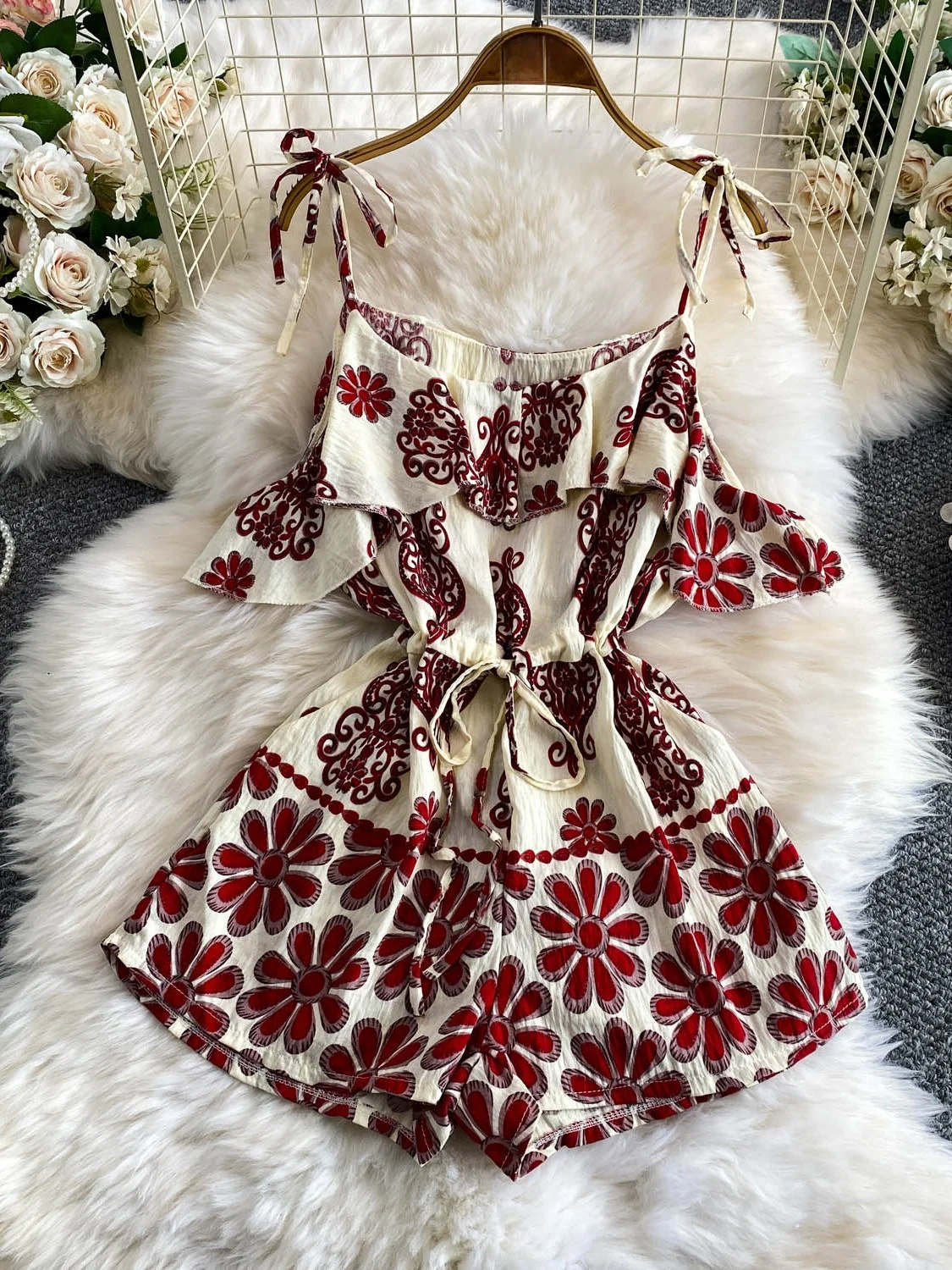 Sexy Floral Print Ruffle Hem Strapless Jumpsuit Women's Casual Slimming High Waist Wide Leg Pants Summer 2026 Online Exclusive
Sexy Floral Print Ruffle Hem Strapless Jumpsuit Women's Casual Slimming High Waist Wide Leg Pants Summer 2026 Online Exclusive