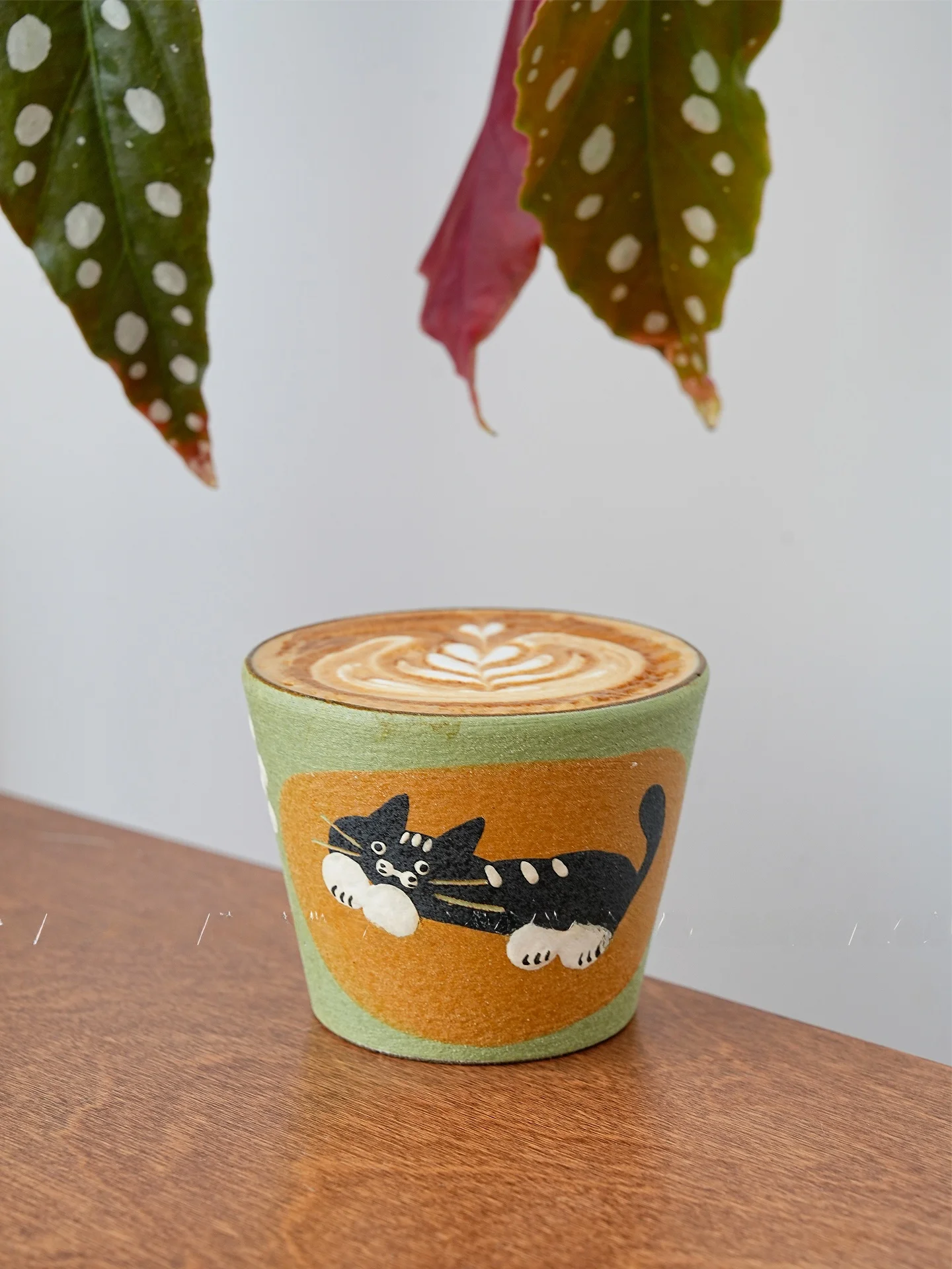 Hand-Painted Lazy Illustration Purple Clay Coffee Cup Latte Art Cup Cute Owner Cup Applicable Microwave And Dishwasher
Hand-Painted Lazy Illustration Purple Clay Coffee Cup Latte Art Cup Cute Owner Cup Applicable Microwave And Dishwasher