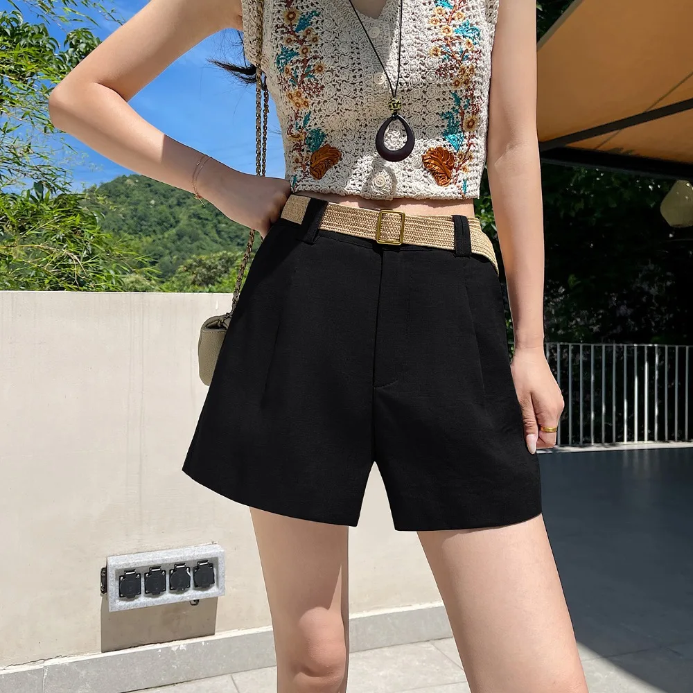 Simple Fashion Solid Color 2026 New Holiday Trend Shorts Women's Summer High Waist A Word Wide Leg Short Pants Versatile Casual
Simple Fashion Solid Color 2026 New Holiday Trend Shorts Women's Summer High Waist A Word Wide Leg Short Pants Versatile Casual