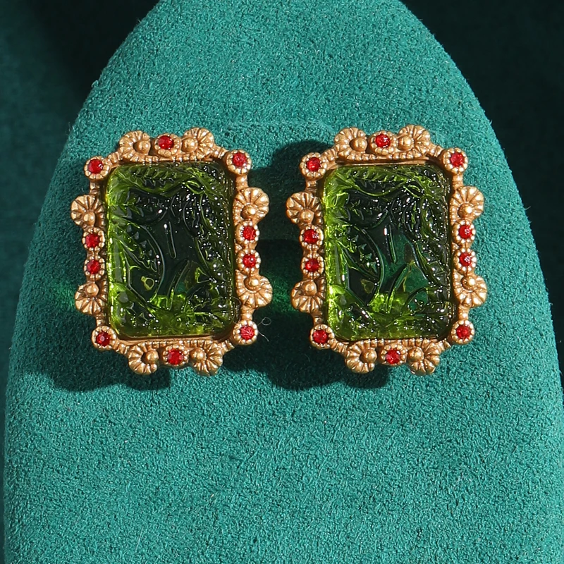 Rectangle Gold Color Green Earrings Studs Antique Relief Palace Glass Luxury Woman Elegant Wedding Charm Vintage Jewelry 2025
Rectangle Gold Color Green Earrings Studs Antique Relief Palace Glass Luxury Woman Elegant Wedding Charm Vintage Jewelry 2025