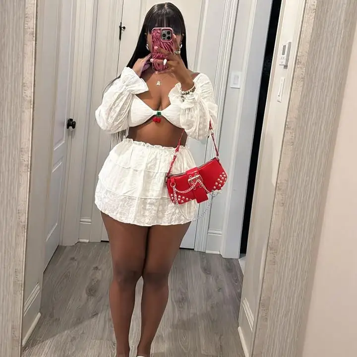 Sexy Spicy Girl Street Style New Arrival Short Skirt Set Ultra Short Skirt with Belly Button Decoration Three Piece Set
Sexy Spicy Girl Street Style New Arrival Short Skirt Set Ultra Short Skirt with Belly Button Decoration Three Piece Set