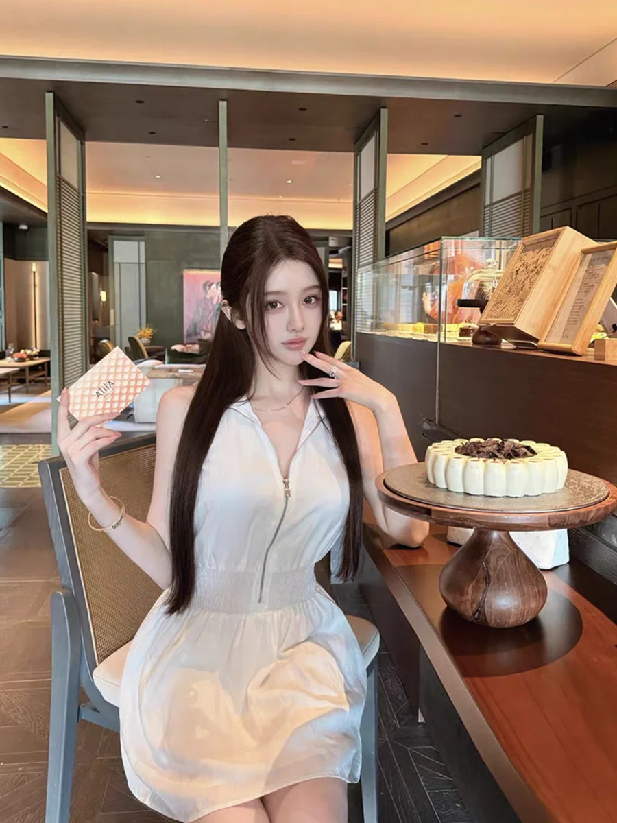 Elegant White Sleeveless Wrap Dress Women's Summer 2026 New Style A-Line Dress Slimming Fit Zipper Closure City Commute
Elegant White Sleeveless Wrap Dress Women's Summer 2026 New Style A-Line Dress Slimming Fit Zipper Closure City Commute