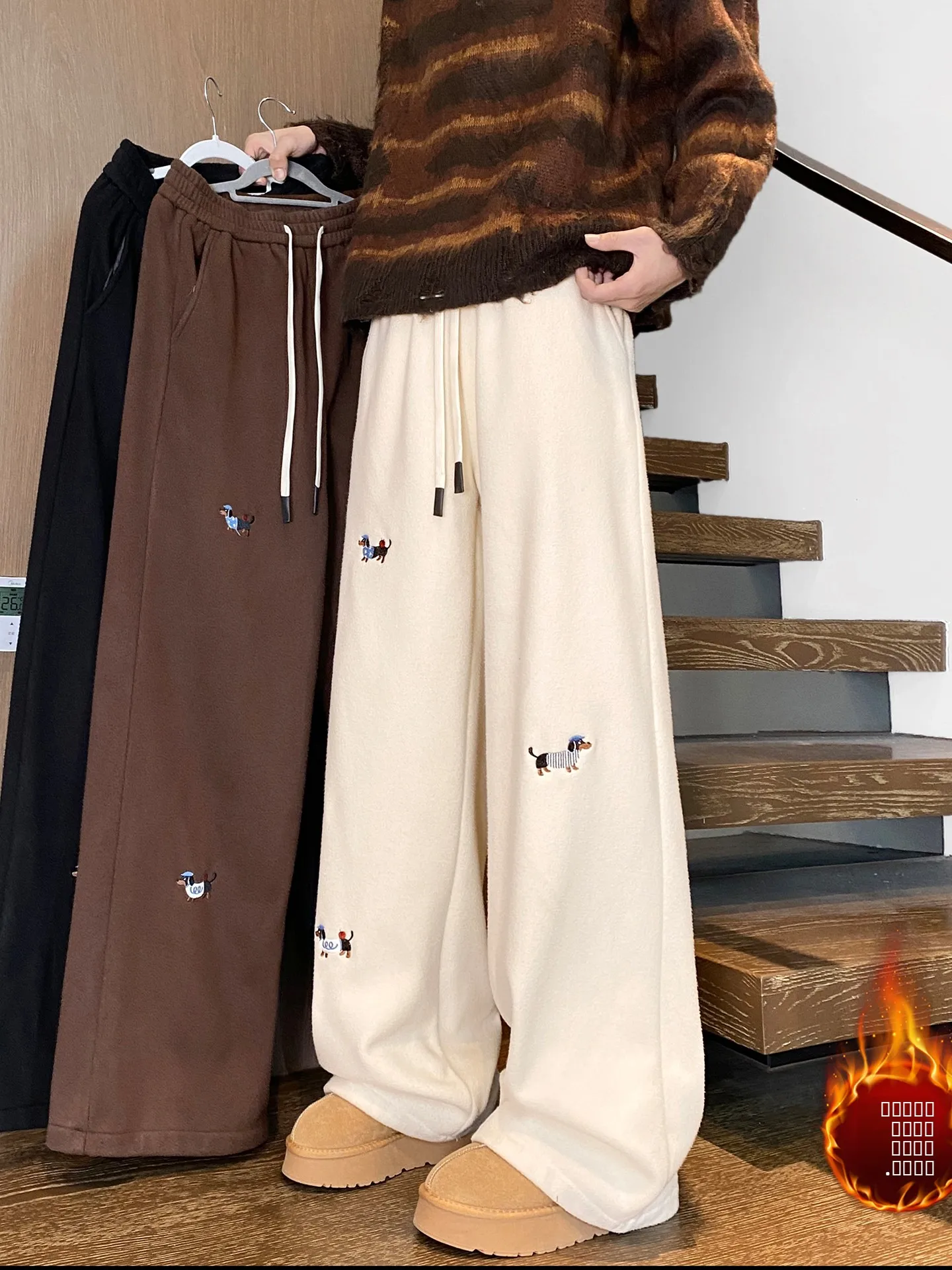 Мужские повседневные утепленные зимние спортивные брюки из флиса с принтом таксы, прямые брюки из полиэстера для отдыха и уличного стиля
Мужские повседневные утепленные зимние спортивные брюки из флиса с принтом таксы, прямые брюки из полиэстера для отдыха и уличного стиля