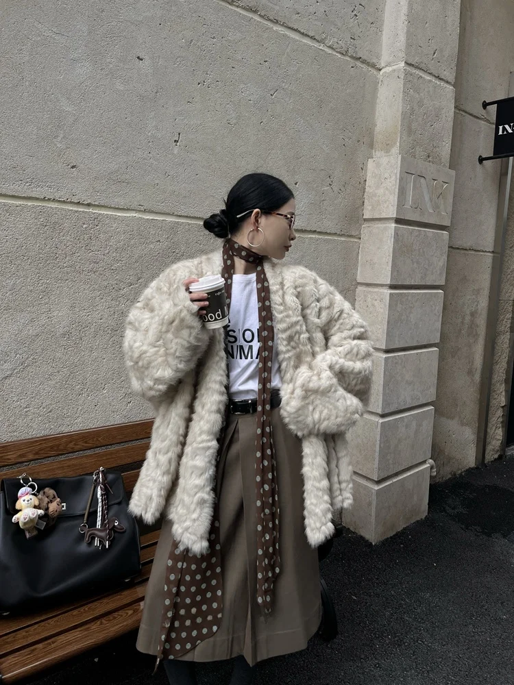 Vcansy New Sle Thiened Oversized Lamb Fur Jaet Women's Faion Outerwear Soft Velvet Material Long Sve V-Ne Coat
Vcansy New Sle Thiened Oversized Lamb Fur Jaet Women's Faion Outerwear Soft Velvet Material Long Sve V-Ne Coat