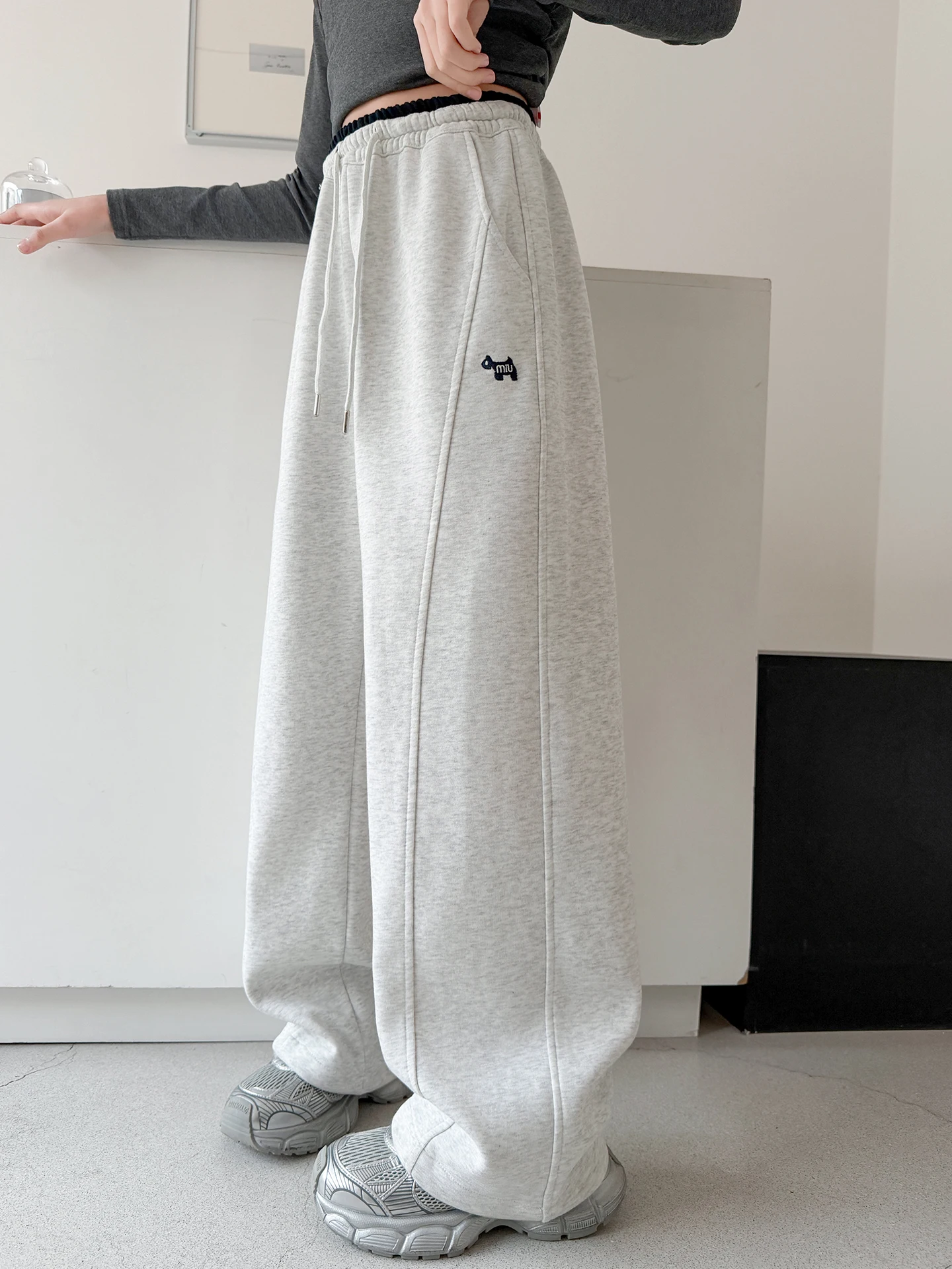 Spring Casual Wide Leg Pants for Girls Children's Clothing Korean Sle Outwear l Waist Elastic Waisand Embroidered
Spring Casual Wide Leg Pants for Girls Children's Clothing Korean Sle Outwear l Waist Elastic Waisand Embroidered