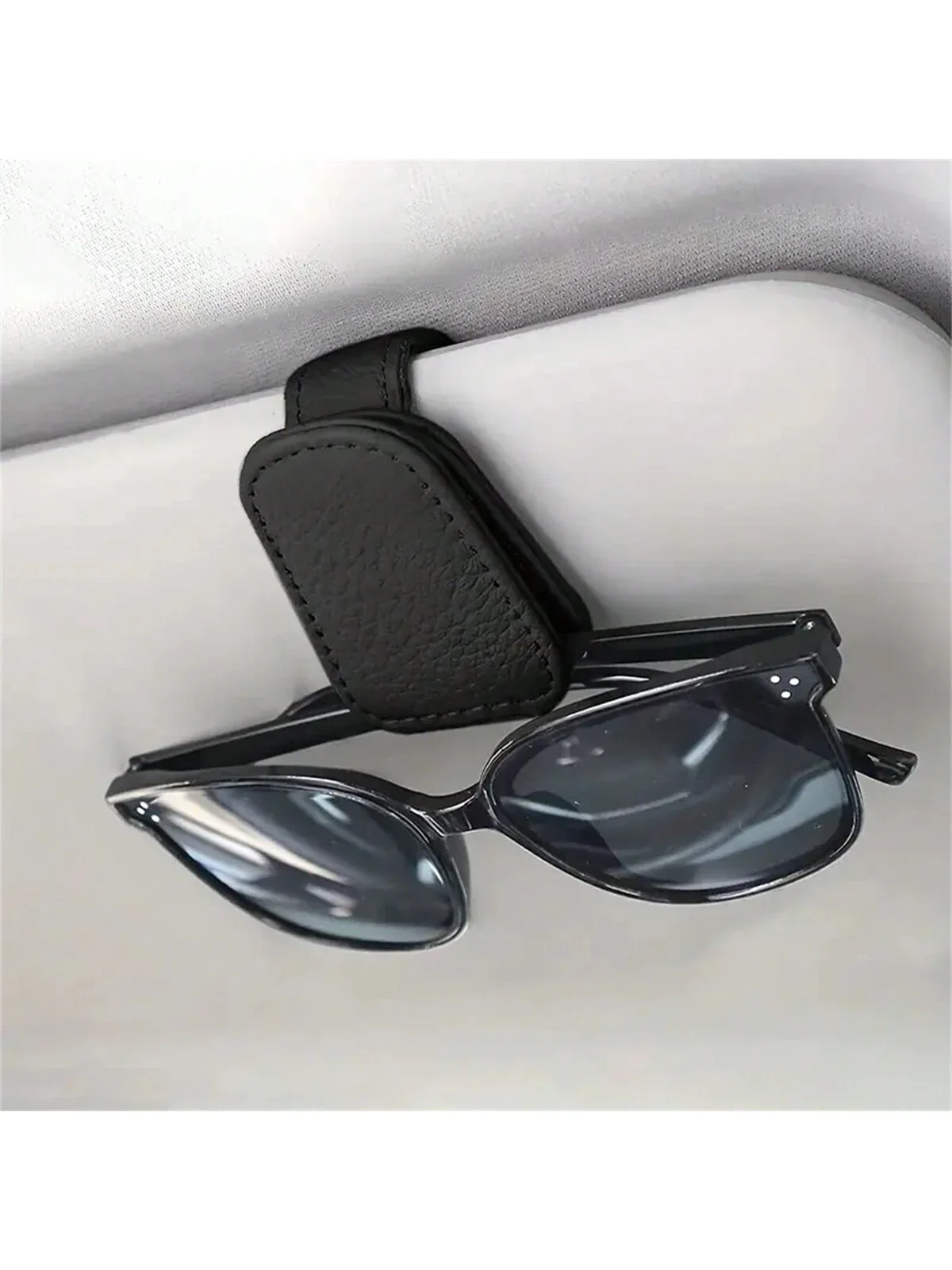 1pc Faux Leather Car Sun Visor Sunglasses Holder Glasses Portable Clip Rack - Car Interior Accessories
1pc Faux Leather Car Sun Visor Sunglasses Holder Glasses Portable Clip Rack - Car Interior Accessories