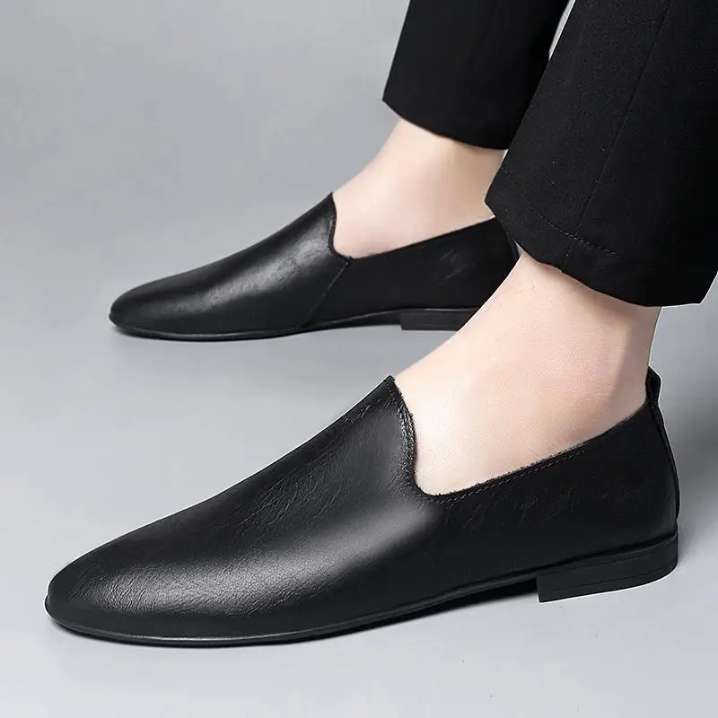 Casual round Toe Flat Heel Men's Business Shoes Spring Autumn New Style One-Step Leather Shoes Comfortable Fashion Loafers
Casual round Toe Flat Heel Men's Business Shoes Spring Autumn New Style One-Step Leather Shoes Comfortable Fashion Loafers