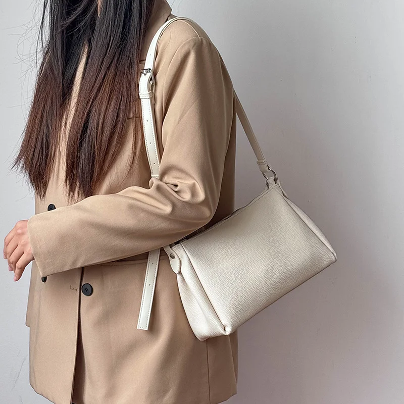 Women's bag large capacity underarm bag Fashion women single shoulder crossbody bag women
Women's bag large capacity underarm bag Fashion women single shoulder crossbody bag women