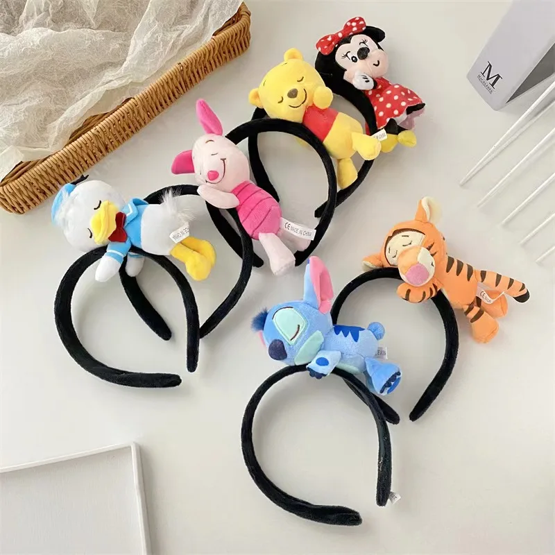 1PC/6PCS A hair hoop featuring the Disney Stitch cartoon character, a decorative headpiece and hair accessory
1PC/6PCS A hair hoop featuring the Disney Stitch cartoon character, a decorative headpiece and hair accessory