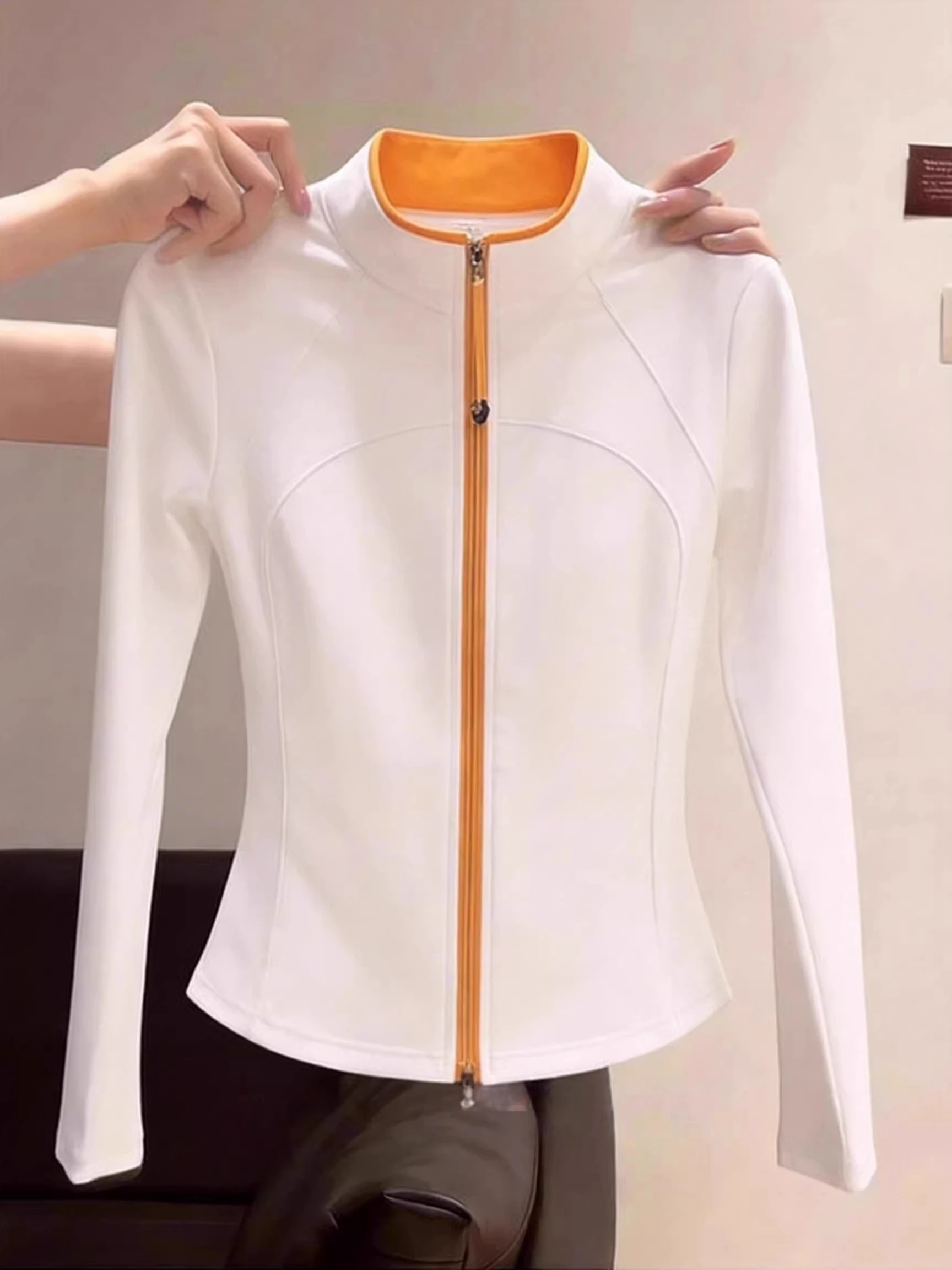 Color Block Sportswear Jacket Women's Early Spring New Style Slim Fit Yoga Clothes Long Sleeve Zipper Open Cardigan Stand Col...
Color Block Sportswear Jacket Women's Early Spring New Style Slim Fit Yoga Clothes Long Sleeve Zipper Open Cardigan Stand Col...