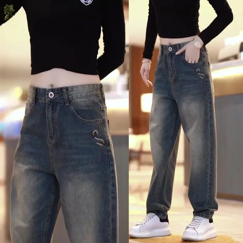 Retro Men's Jeans Loose Casual Straight Leg Pants Embroidered Faionable Autumn Winter All-Match Comfortable Cotton Denim
Retro Men's Jeans Loose Casual Straight Leg Pants Embroidered Faionable Autumn Winter All-Match Comfortable Cotton Denim