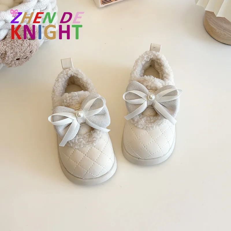 Girls Low-Top Cotton Shoes 2025 Winter Bowknot Soft-Sole Fleece-Lined Boots Kids Warm Plush Footwear
Girls Low-Top Cotton Shoes 2025 Winter Bowknot Soft-Sole Fleece-Lined Boots Kids Warm Plush Footwear