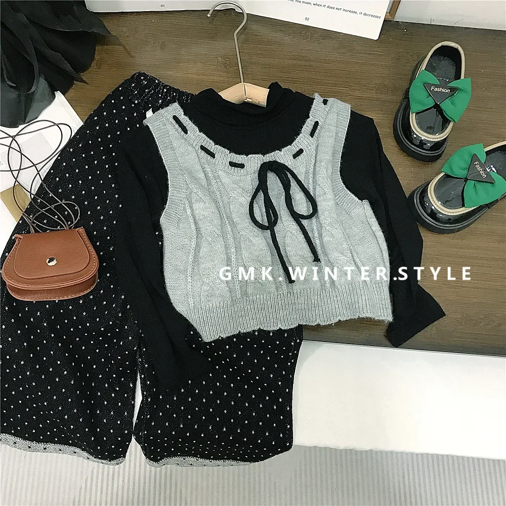 Vest Undershirt and Pants Set Korean Girls Autumn New Woolen Vest Undershirt Polka Dot Straight Leg Pants Three Piece Set
Vest Undershirt and Pants Set Korean Girls Autumn New Woolen Vest Undershirt Polka Dot Straight Leg Pants Three Piece Set