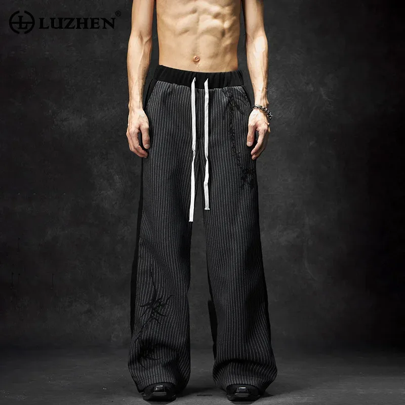 LUZHEN 2025 New Stripe Printed Splicing Design Elastic Waist Casual Pants Men's Trendy Straight Wide Leg Trousers Male JY1619
LUZHEN 2025 New Stripe Printed Splicing Design Elastic Waist Casual Pants Men's Trendy Straight Wide Leg Trousers Male JY1619