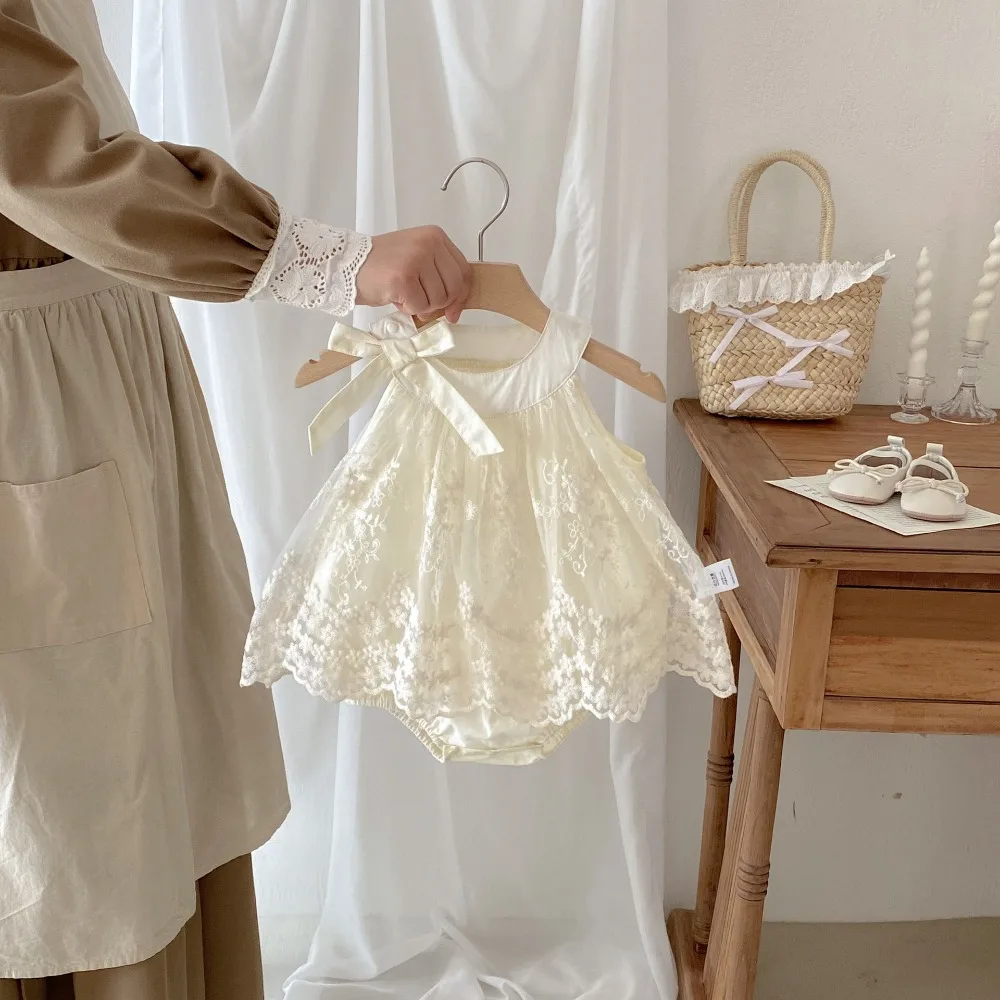 Princess Baby Girl Romper 0-2Years Newborn Infant Sleeveless O-Neck Bow Lace Dress Bodysuit Outfits Birthday Party Clothes
Princess Baby Girl Romper 0-2Years Newborn Infant Sleeveless O-Neck Bow Lace Dress Bodysuit Outfits Birthday Party Clothes