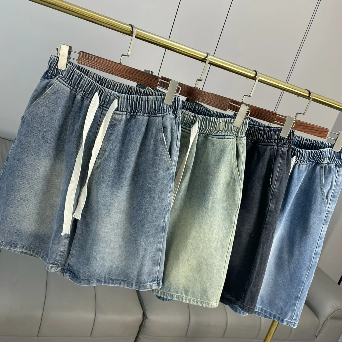 Heavyweight Recommendation Men's Summer Loose Fit Straight Leg Five Inch Casual Jeans Shorts Washed Vintage Elastic Waist
Heavyweight Recommendation Men's Summer Loose Fit Straight Leg Five Inch Casual Jeans Shorts Washed Vintage Elastic Waist