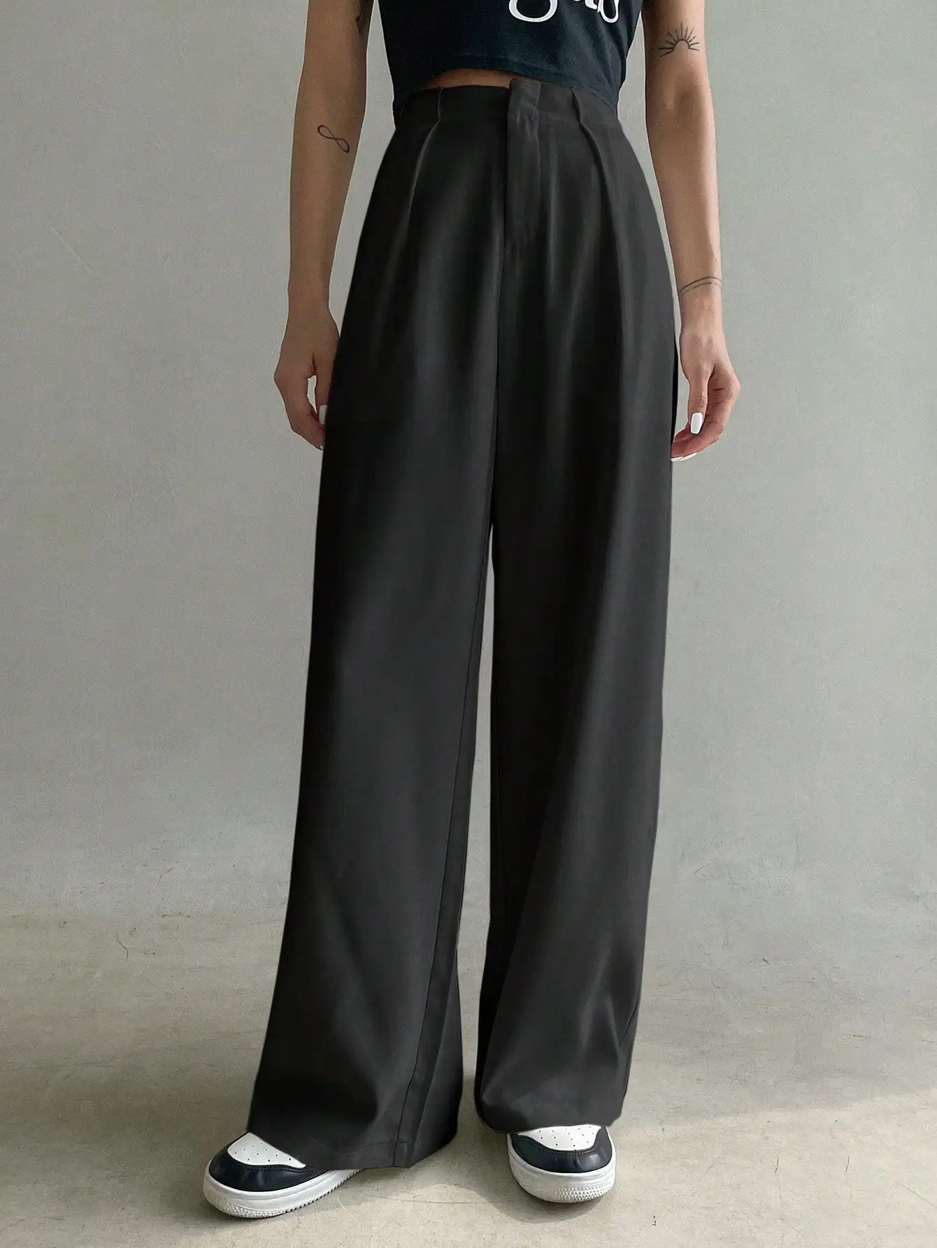 Solid Wide Leg Pleated High Waist Dress Pants For Women
Solid Wide Leg Pleated High Waist Dress Pants For Women