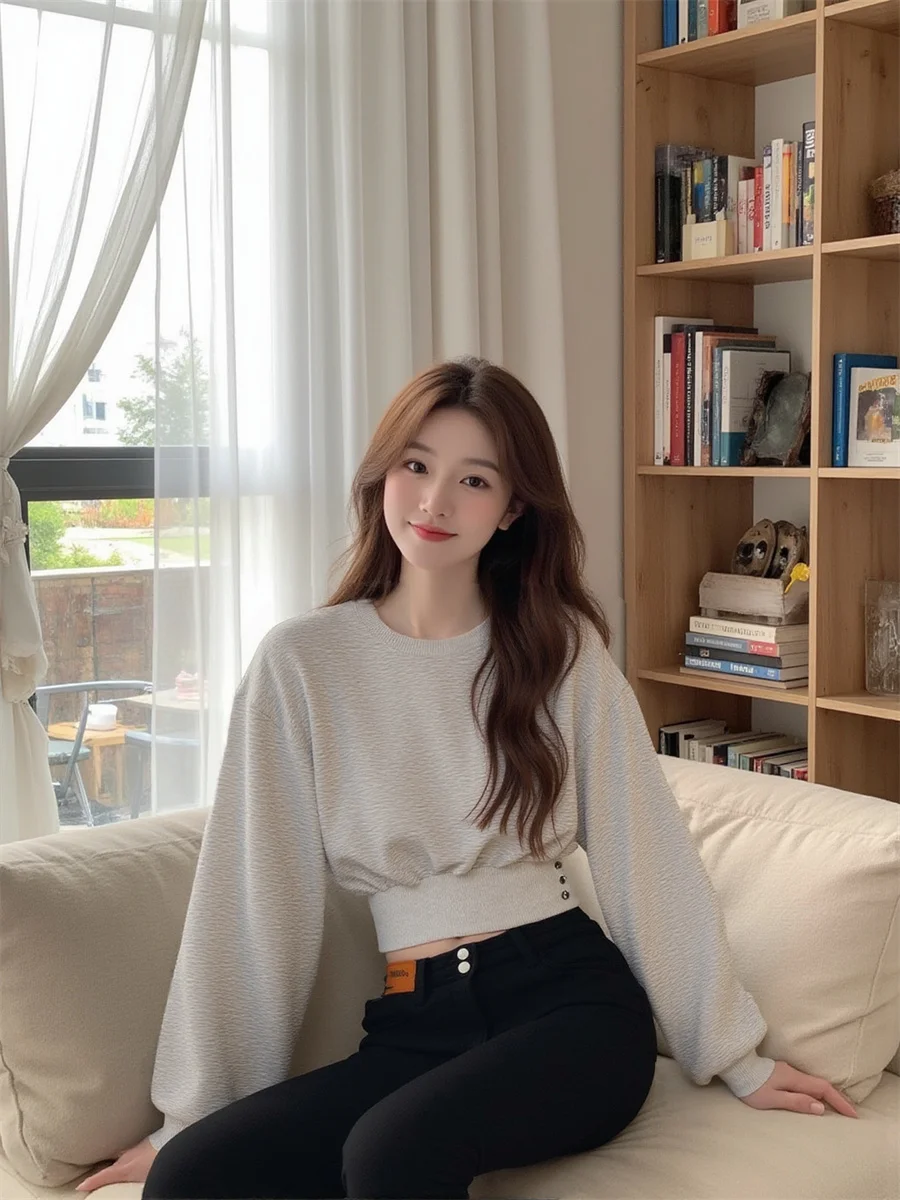 Серые толстовки без капюшона, женские топы с длинным рукавом и боковым разрезом, неровный подол, асимметричный дизайн, современная мода, креативный вариант
Серые толстовки без капюшона, женские топы с длинным рукавом и боковым разрезом, неровный подол, асимметричный дизайн, современная мода, креативный вариант