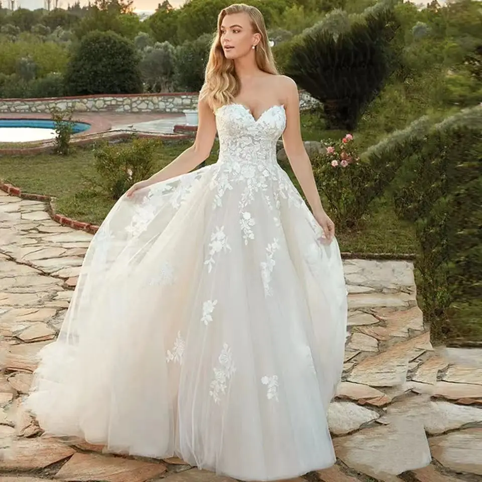 Beach Ivory Wedding Dresses for Women 2023 Summer Sweetheart A-Line Floor Length Illusion Bride Dress Bow Back Lace Applique
Beach Ivory Wedding Dresses for Women 2023 Summer Sweetheart A-Line Floor Length Illusion Bride Dress Bow Back Lace Applique