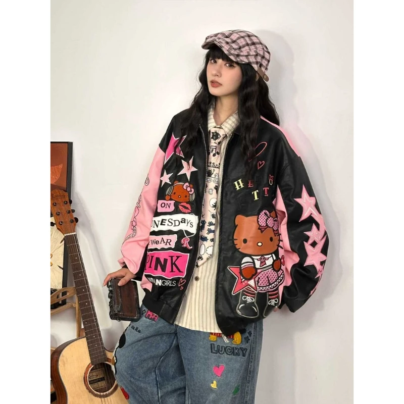 Sanrio Hello Kitty Retro Embroidery Color Matching Leather Jacket Sweet and Cool Jacket Coat Cartoon Fashion Couple Gift New
Sanrio Hello Kitty Retro Embroidery Color Matching Leather Jacket Sweet and Cool Jacket Coat Cartoon Fashion Couple Gift New