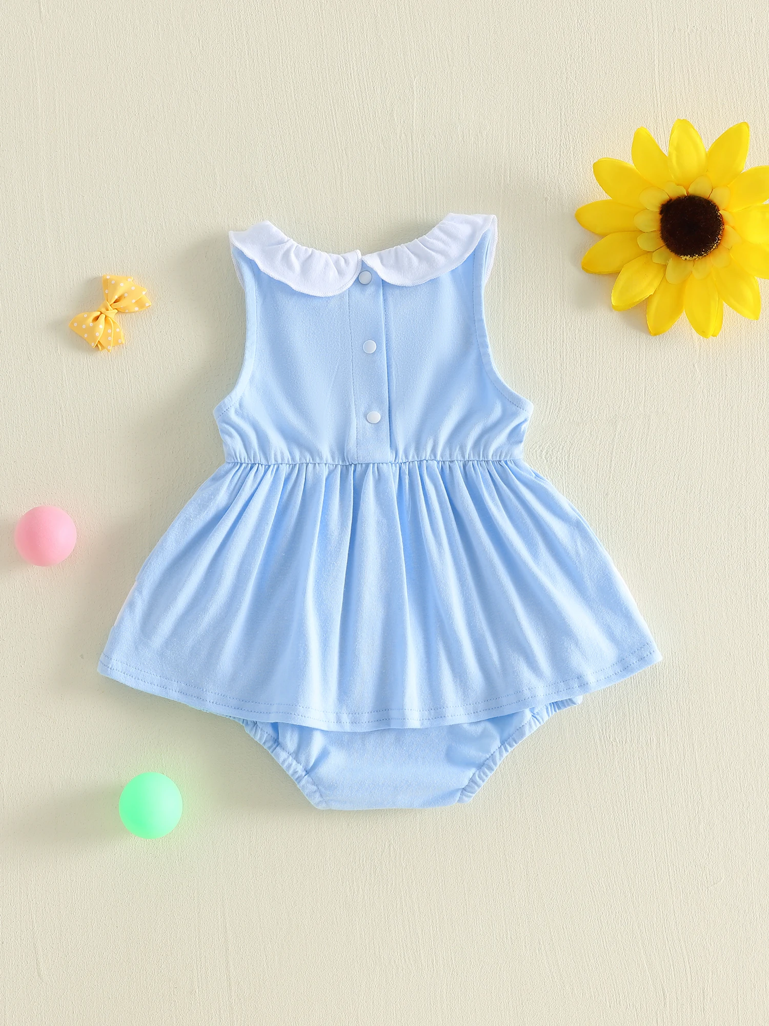Adorable Baby Girl Romper Dress with Cute Strawberry Embroidery Sleeveless Crew Neck Jumpsuit for Summer Fun and Style
Adorable Baby Girl Romper Dress with Cute Strawberry Embroidery Sleeveless Crew Neck Jumpsuit for Summer Fun and Style