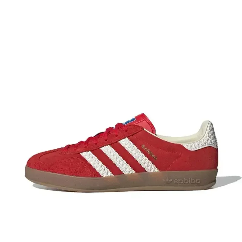 Adidas Gazelle Indoor Red Comfortable Men’s and Women‘s Anti-Slippery Comfortable Skateboarding Shoes
Adidas Gazelle Indoor Red Comfortable Men’s and Women‘s Anti-Slippery Comfortable Skateboarding Shoes