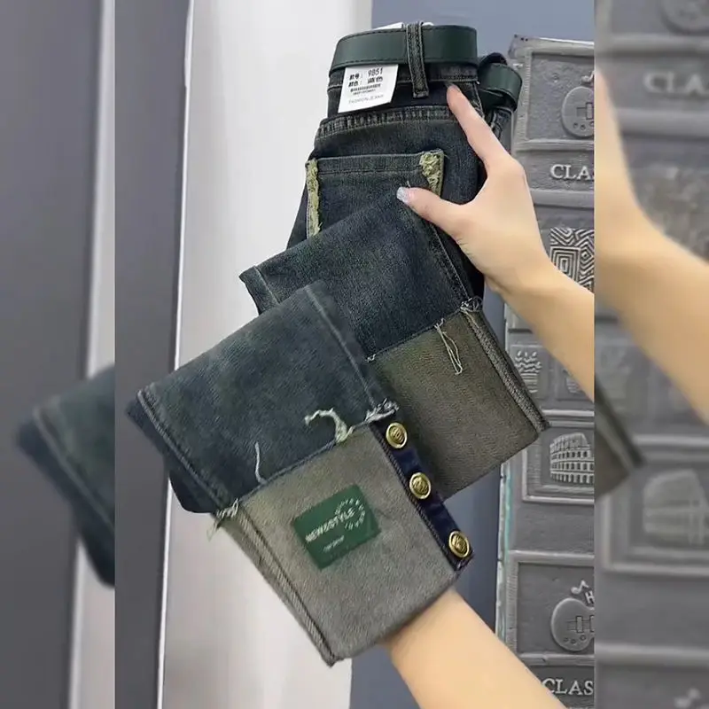 2023 Spring New Splicing Denim Straight-leg Pants Women's Loose and Thin Casual All-match High-waist Cropped Pants
2023 Spring New Splicing Denim Straight-leg Pants Women's Loose and Thin Casual All-match High-waist Cropped Pants