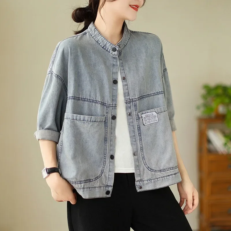 Women's Light and Thin Denim Spring Autumn Leisure Retro Loose Patch Big Pocket Stand Collar Button Closure Light Blue Jacket
Women's Light and Thin Denim Spring Autumn Leisure Retro Loose Patch Big Pocket Stand Collar Button Closure Light Blue Jacket