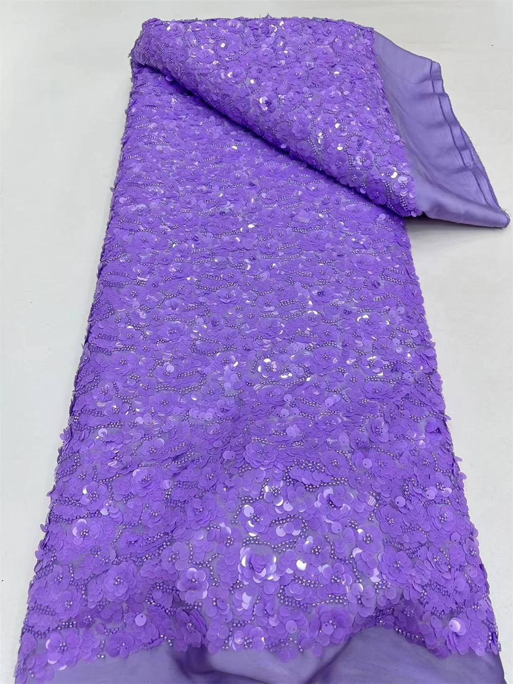 Luxury African Sequins Beaded Groom Lace Fabric High Quality French Tulle Lace Fabric 2024 Embroidery Nigerian Lace Dress A271-1
Luxury African Sequins Beaded Groom Lace Fabric High Quality French Tulle Lace Fabric 2024 Embroidery Nigerian Lace Dress A271-1
