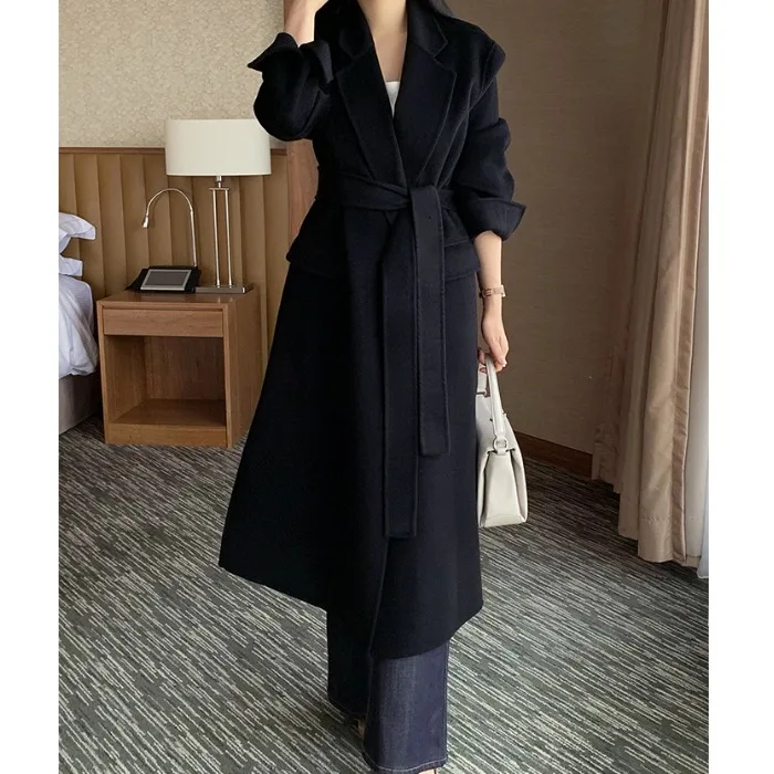 Ele Women's Winter Coat Chic Vintage Loose Long Woolen Coat with Belt Waist-Cinching Notch Collar Trench Sle
Ele Women's Winter Coat Chic Vintage Loose Long Woolen Coat with Belt Waist-Cinching Notch Collar Trench Sle