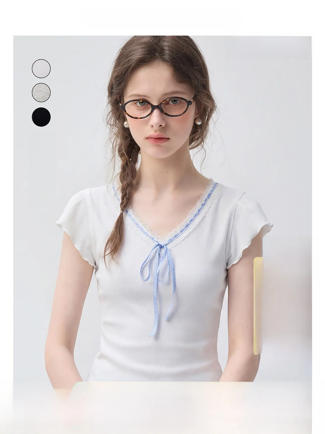 VEGA CHANG Summer New Style Slim Fit T-Shirt with Flying Sleeves V-Neck Lace Binding Women's Commute Fashion Breathable Skin-...
VEGA CHANG Summer New Style Slim Fit T-Shirt with Flying Sleeves V-Neck Lace Binding Women's Commute Fashion Breathable Skin-...