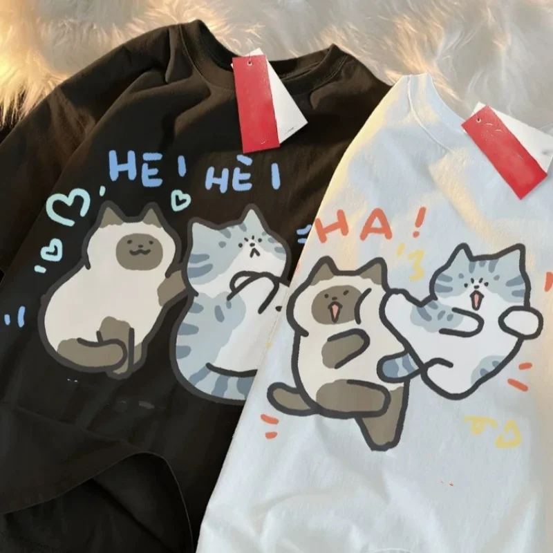 ZAZOMDE 2025 Funny Cat Print High Density Cotton Couples T-Shirt Vintage Graphic Loose Fit Lovers Summer Street Fashion 5XL
ZAZOMDE 2025 Funny Cat Print High Density Cotton Couples T-Shirt Vintage Graphic Loose Fit Lovers Summer Street Fashion 5XL