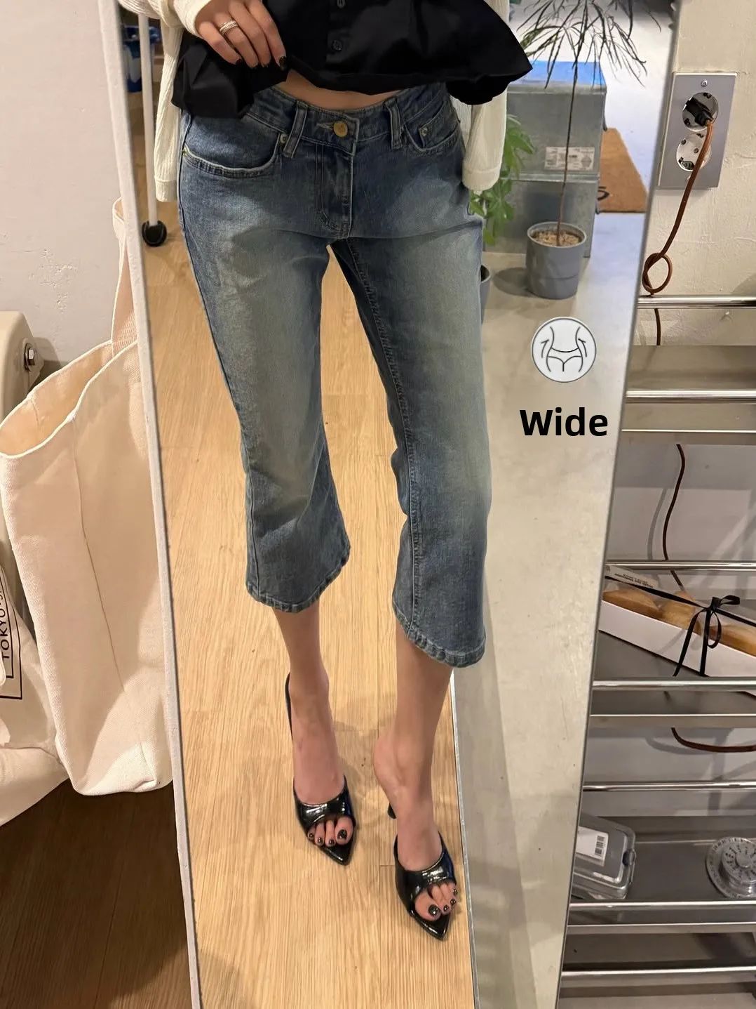 Modern Low Waist Distressed Denim Mid-Length Pants Women's Slimming Bootcut Jeans Fashionable Washed Design Sensation
Modern Low Waist Distressed Denim Mid-Length Pants Women's Slimming Bootcut Jeans Fashionable Washed Design Sensation