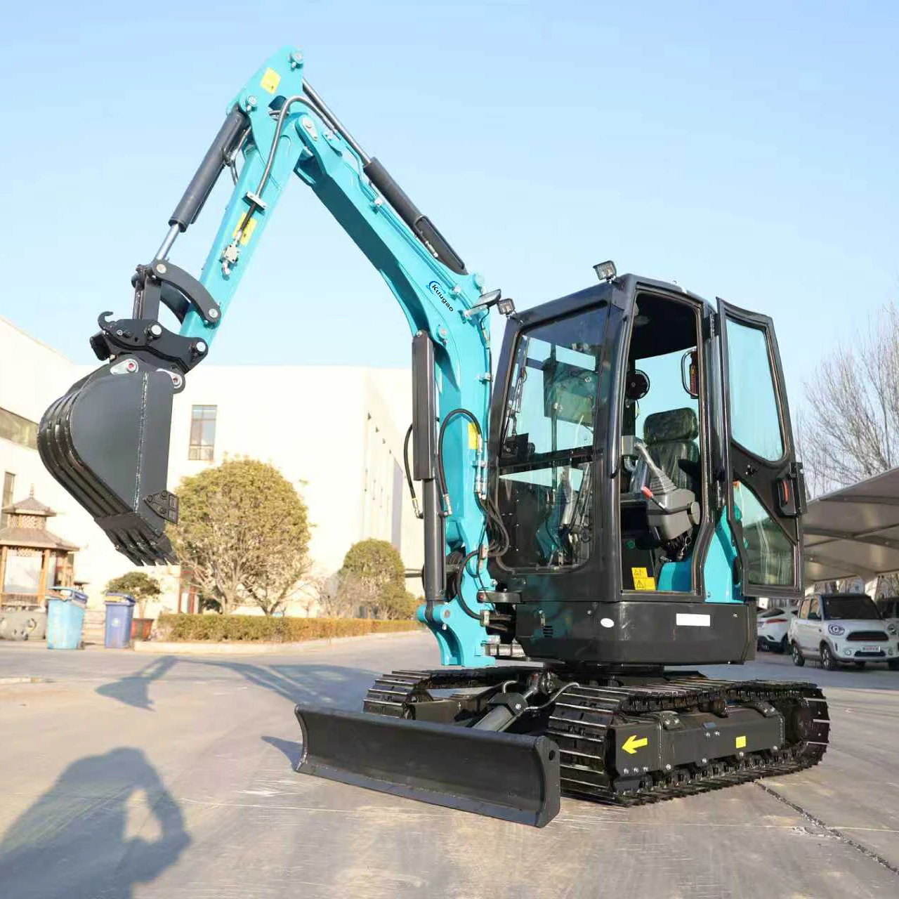 3.5 Ton Compact Mini Excavator Hydraulic Crawler for Home Use And Farm - New Small Digger with Free Delivery Direct from the Fac
3.5 Ton Compact Mini Excavator Hydraulic Crawler for Home Use And Farm - New Small Digger with Free Delivery Direct from the Fac