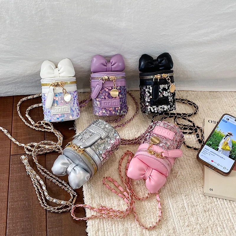 New Sequin Change Small Bag Fashionable High-quality Versatile Girl Crossbody Bag High-end Versatile Girl Mini Storage Round Bag
New Sequin Change Small Bag Fashionable High-quality Versatile Girl Crossbody Bag High-end Versatile Girl Mini Storage Round Bag