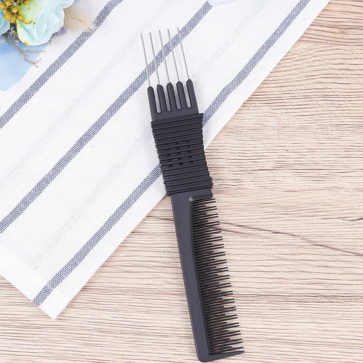 2Pcs Anti-Static Haircut Comb Black Carbon Fiber Rat-Tail Design Plastic Hair Comb Set for Cutting Styling Curly Straight Hair
2Pcs Anti-Static Haircut Comb Black Carbon Fiber Rat-Tail Design Plastic Hair Comb Set for Cutting Styling Curly Straight Hair