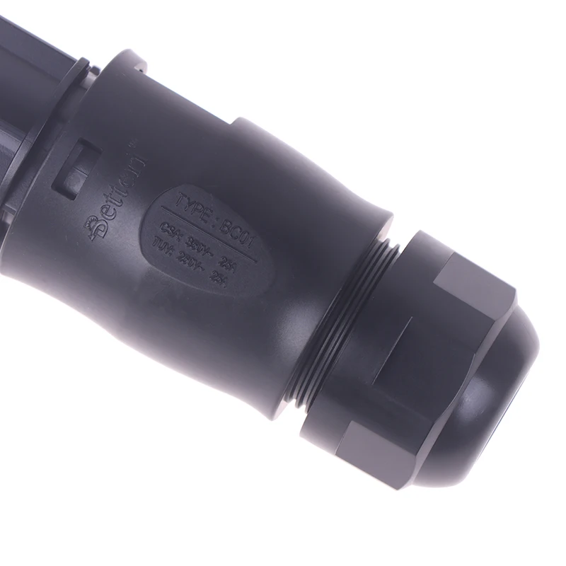 IP68 3 Pin Male Female Connector BC01 for Solar PV Panel Micro Inverter Power Adapter
IP68 3 Pin Male Female Connector BC01 for Solar PV Panel Micro Inverter Power Adapter