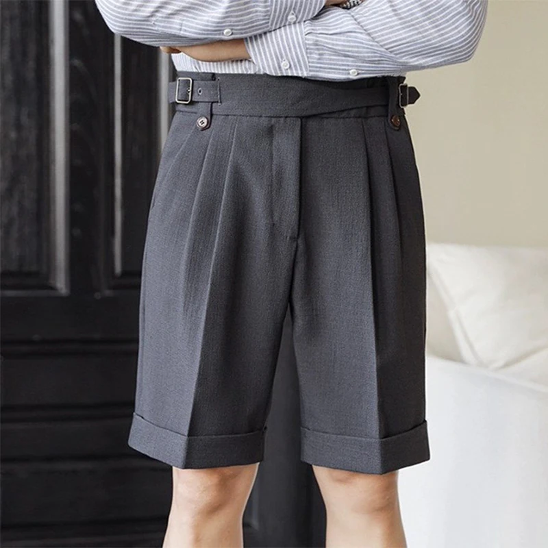 Leisure Solid Color Loose Mens Short Pant Streetwear Vintage Tie-up Belt High Waist Shorts For Men Fashion Pleated Slim Shorts
Leisure Solid Color Loose Mens Short Pant Streetwear Vintage Tie-up Belt High Waist Shorts For Men Fashion Pleated Slim Shorts