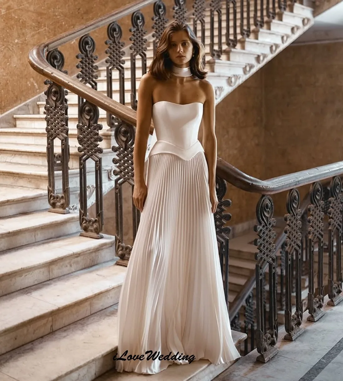 Elegant Chiffon Strapless Evening Dresses 2025 Sleeveless Ruched Wedding Party Dress For Woman A-Line Floor Length Customized
Elegant Chiffon Strapless Evening Dresses 2025 Sleeveless Ruched Wedding Party Dress For Woman A-Line Floor Length Customized