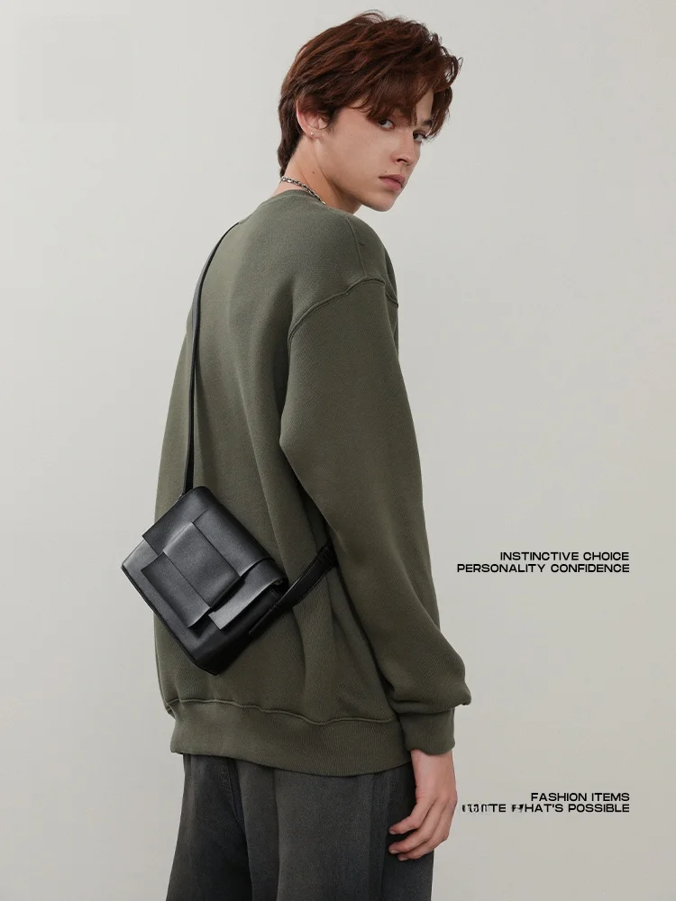 Sfreeya New Fashion Men's Casual Crossbody Bag Vintage Luxury Small Bag Soft Handle Motorcycle Style Magnetic Buckle Closure
Sfreeya New Fashion Men's Casual Crossbody Bag Vintage Luxury Small Bag Soft Handle Motorcycle Style Magnetic Buckle Closure