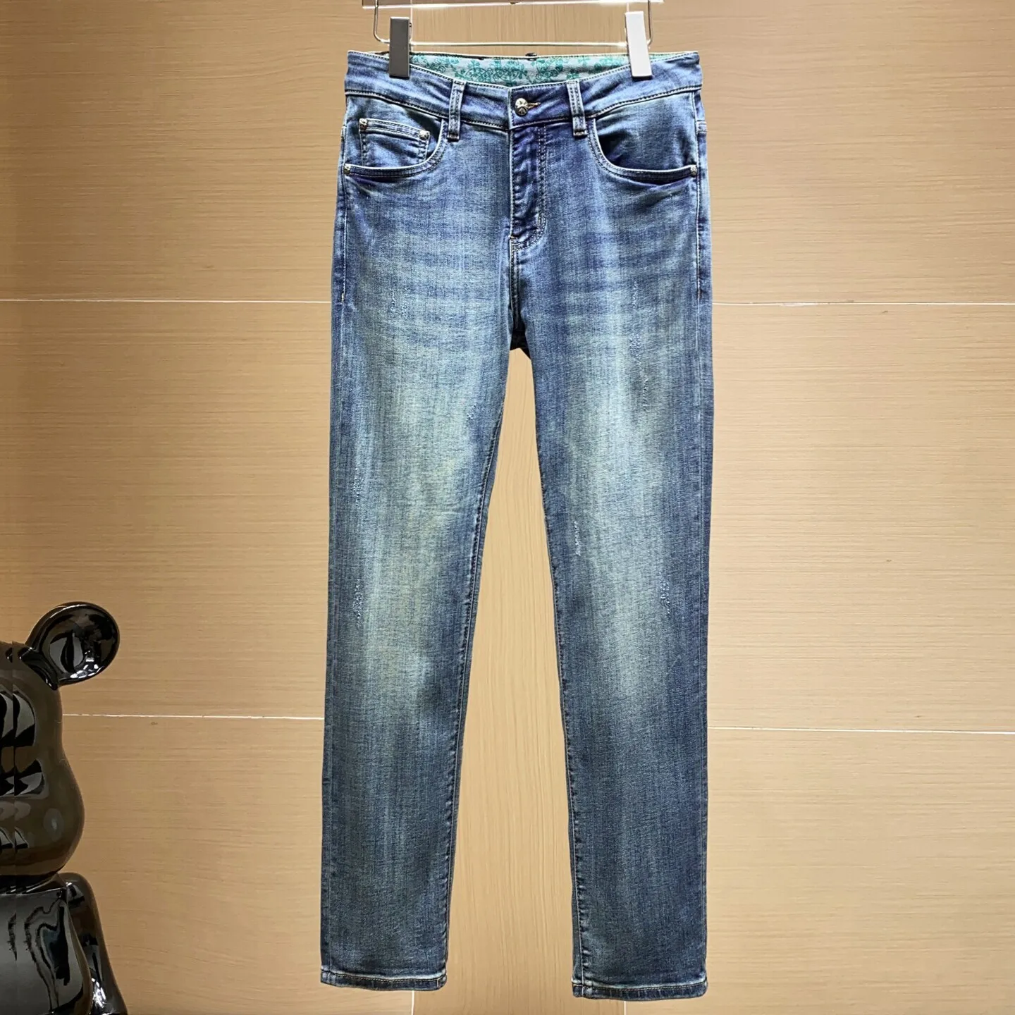 Spring Summer Men's Slim Fit Straight Leg Waed Nine Points Jeans Faion Urban Sle mid Waist Dstring Closure Non-Fce
Spring Summer Men's Slim Fit Straight Leg Waed Nine Points Jeans Faion Urban Sle mid Waist Dstring Closure Non-Fce