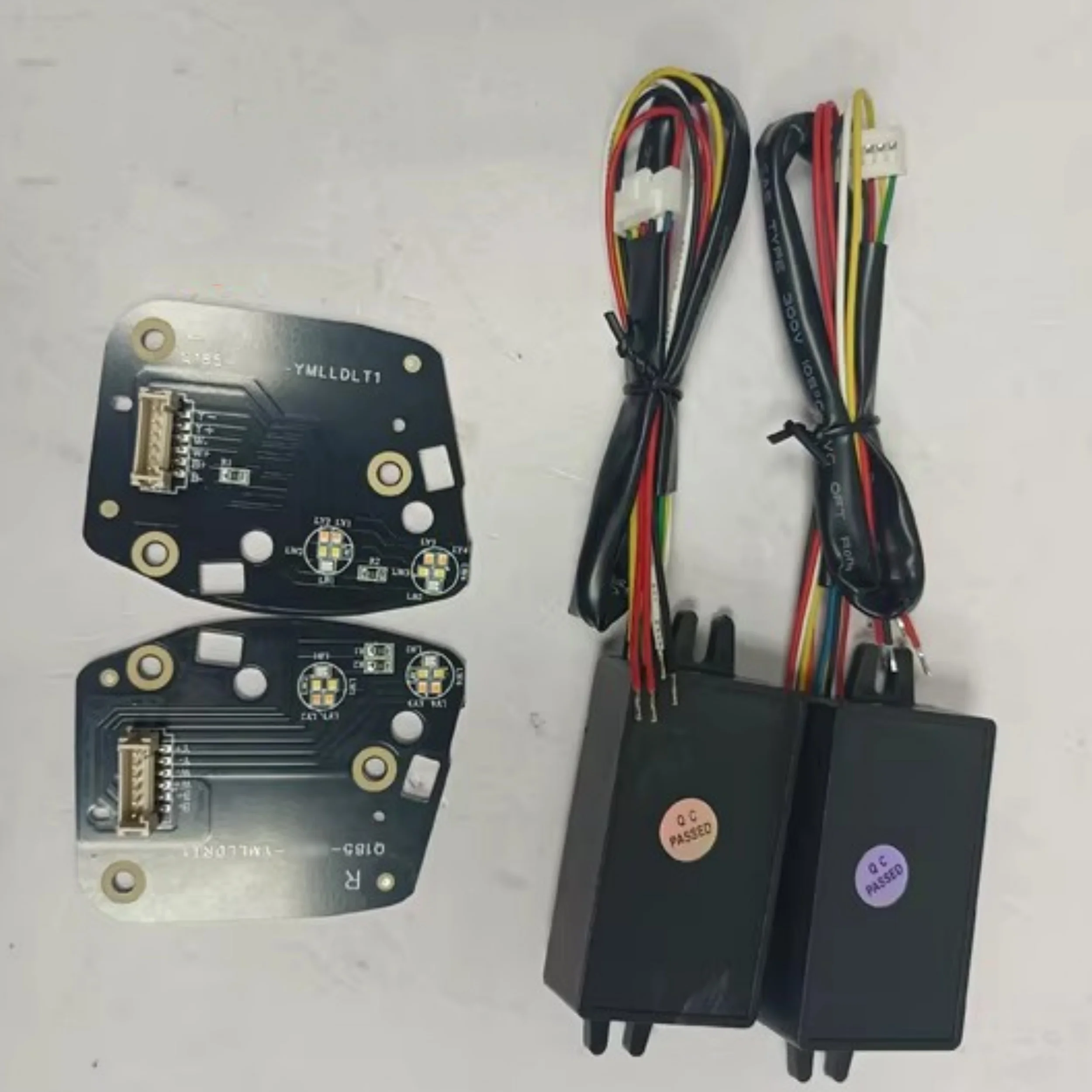 Headlight Daytime running light driver for Changan UNIV a touch of blue tri color light source modified headlight Accessories
Headlight Daytime running light driver for Changan UNIV a touch of blue tri color light source modified headlight Accessories